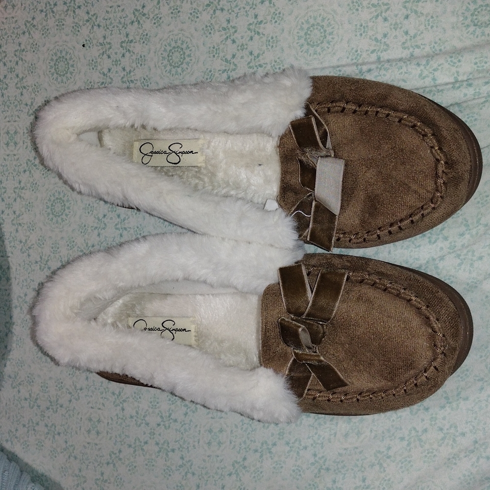 Women's slippers
